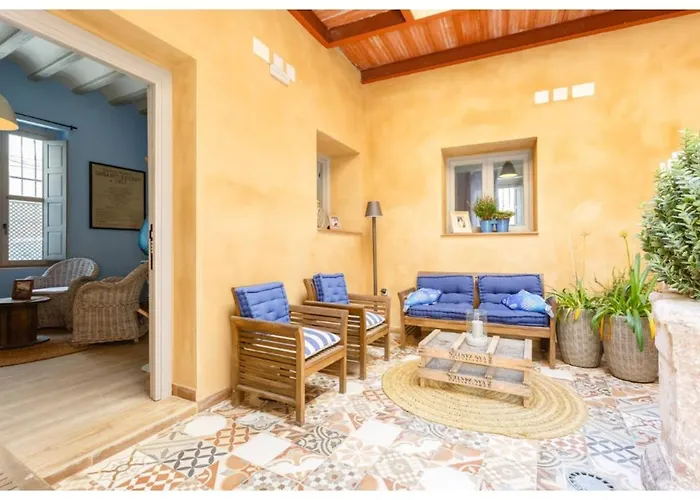 Terraza Patio Cadiz Playa Caleta Beach House
